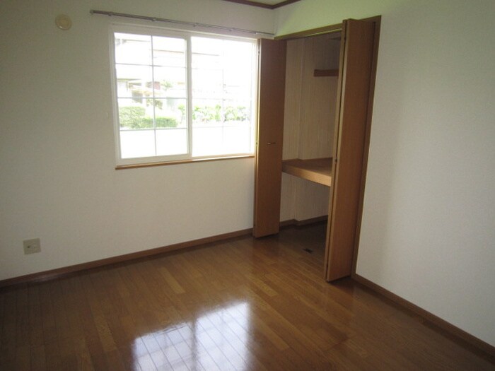 物件内観写真11　(居室)