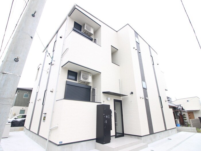 物件外観写真2　(外観写真)