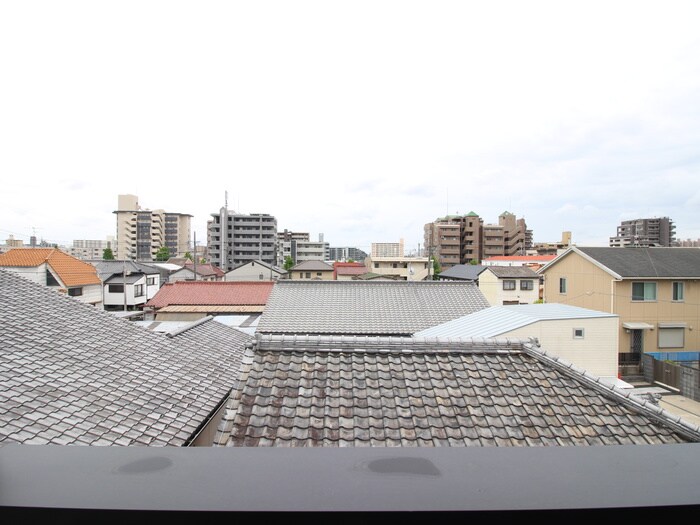 物件内観写真17　(室内からの展望)