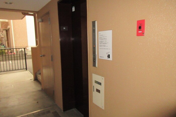 物件外観写真6　(建物設備)