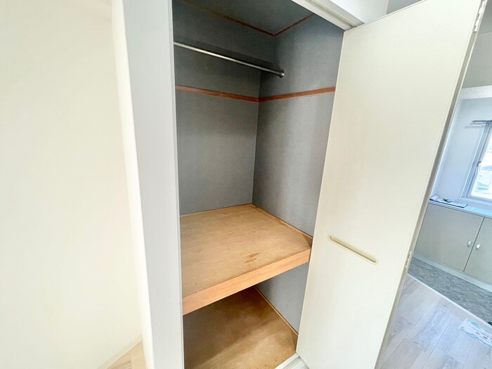 物件内観写真12　(収納)