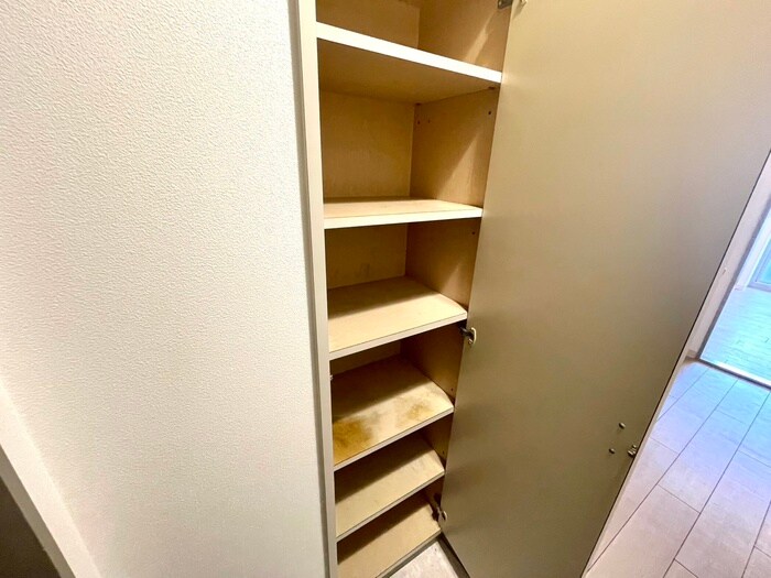 物件内観写真18　(靴箱)