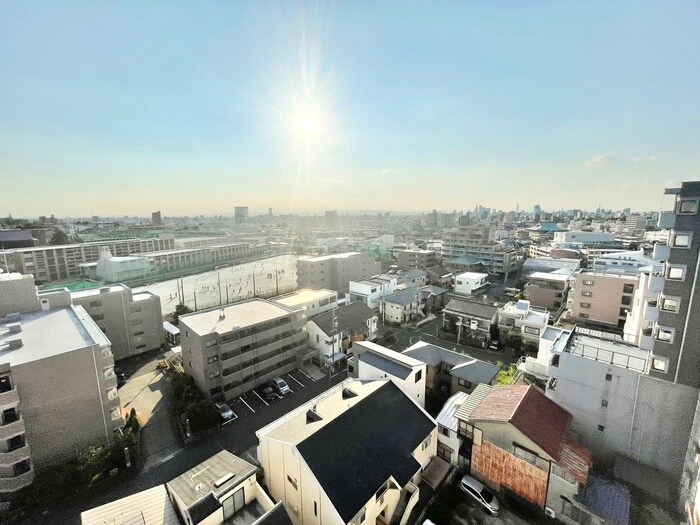 物件内観写真22　(室内からの展望)