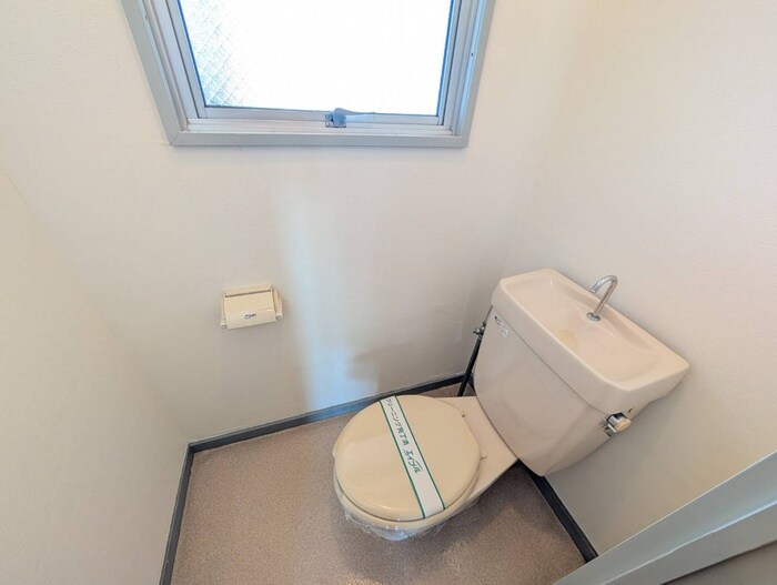 物件内観写真10　(トイレ)