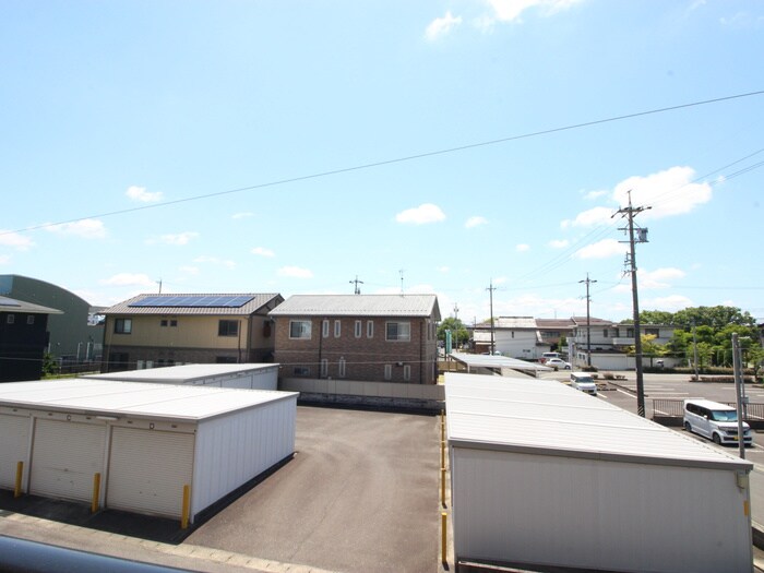 物件内観写真16　(室内からの展望)