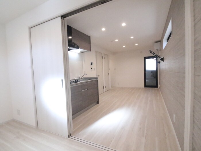 物件内観写真9　(居室)