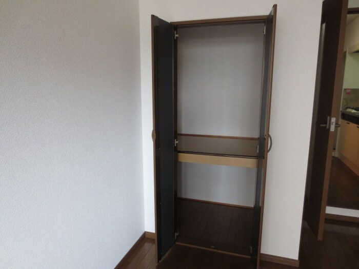 物件内観写真13　(収納)