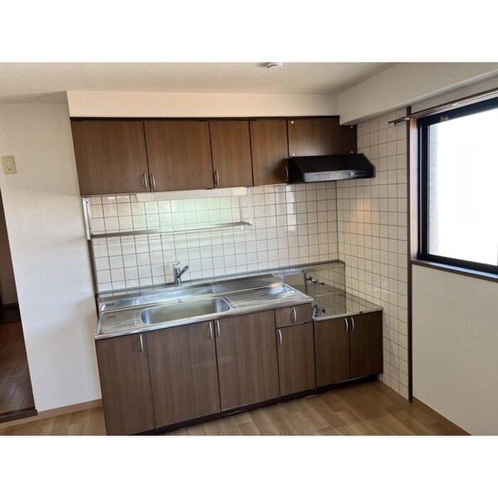 物件内観写真8　(キッチン)