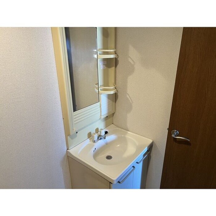 物件内観写真9　(洗面)