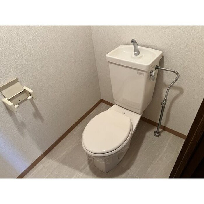 物件内観写真11　(トイレ)