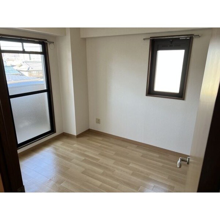 物件内観写真12　(居室)