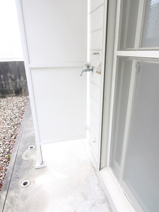 物件内観写真14　(洗濯機置場)