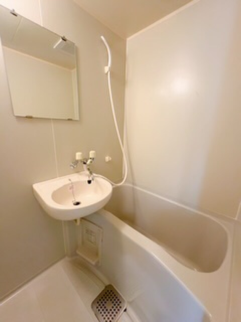 物件内観写真13　(バス／シャワールーム等)