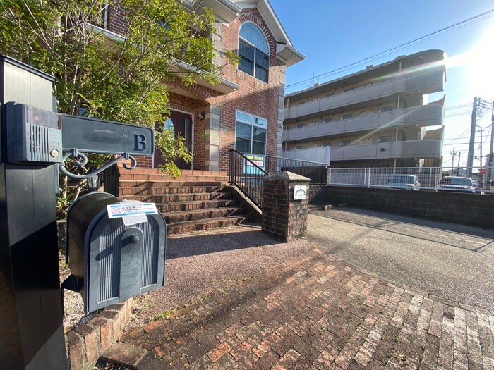 物件外観写真4　(建物設備)