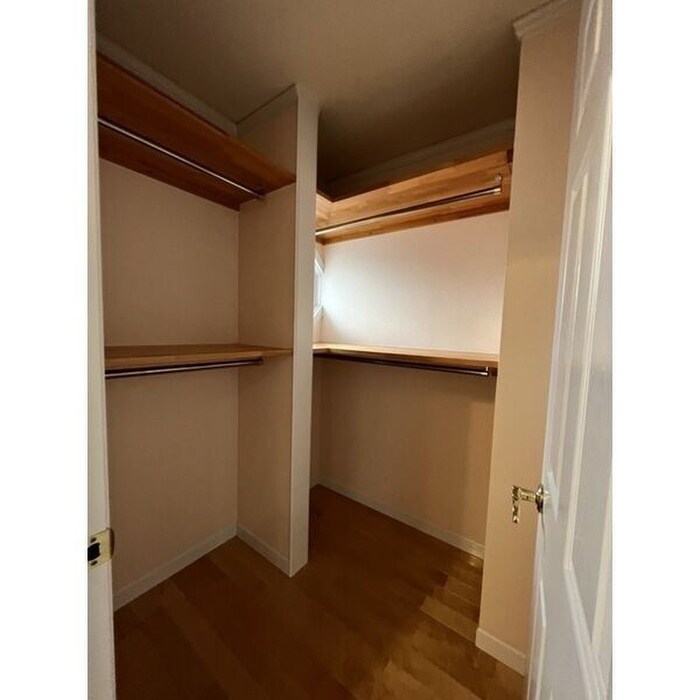 物件内観写真13　(収納)