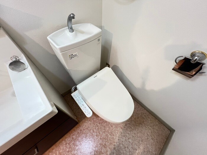 物件内観写真12　(トイレ)