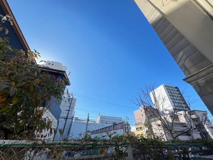 物件内観写真14　(室内からの展望)