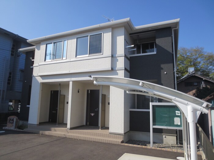 ヴェルジュⅢの物件外観写真