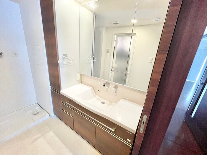 物件内観写真11　(洗面)