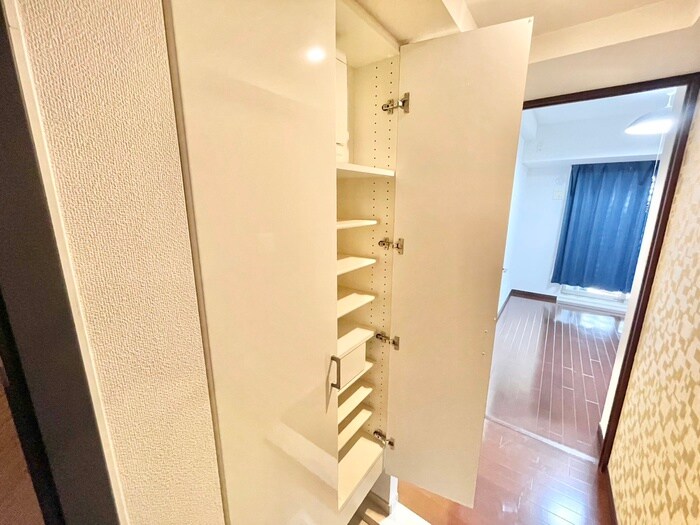 物件内観写真14　(靴箱)
