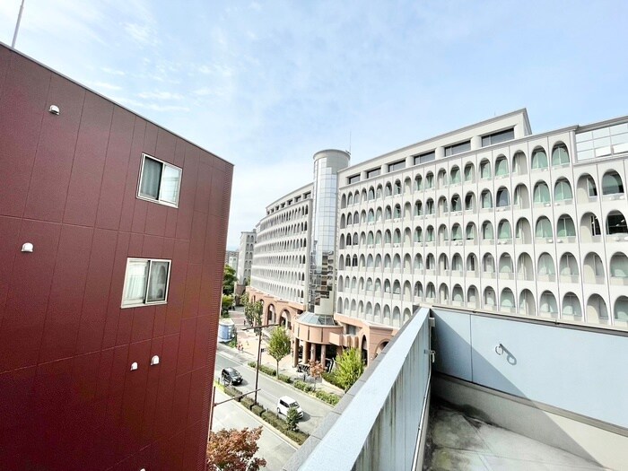 物件内観写真22　(室内からの展望)