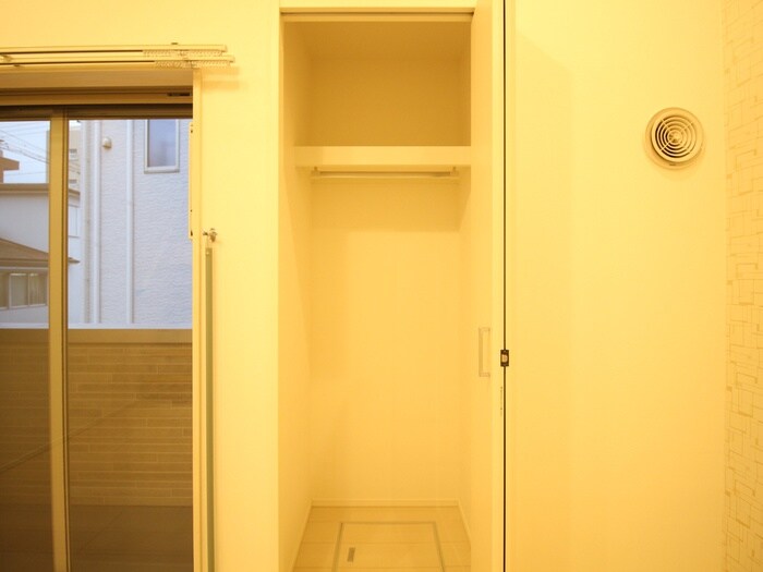 物件内観写真16　(収納)