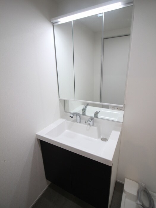 物件内観写真12　(洗面)