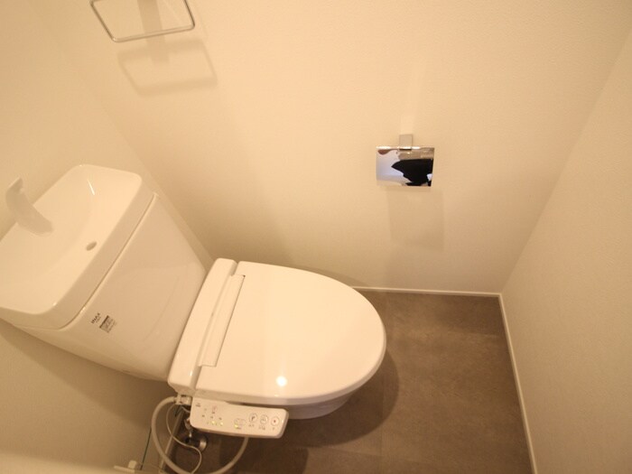 物件内観写真14　(トイレ)