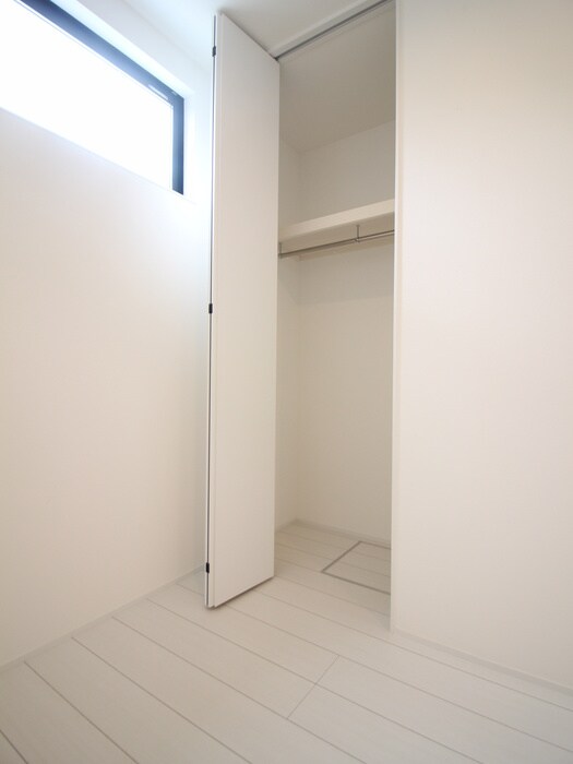 物件内観写真16　(収納)