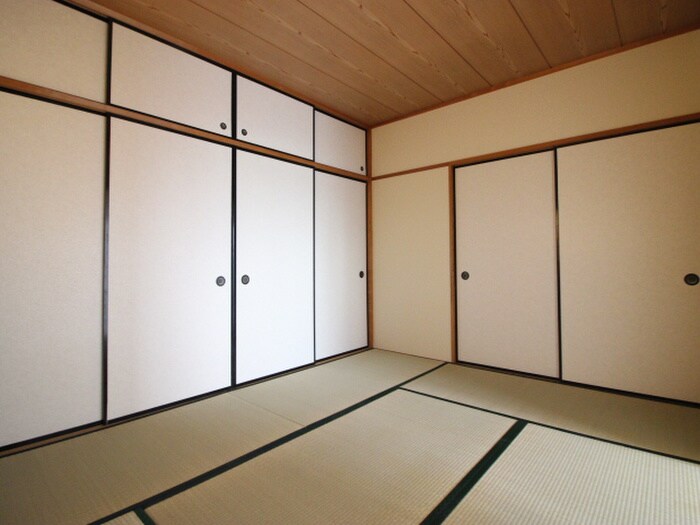 物件内観写真10　(居室)