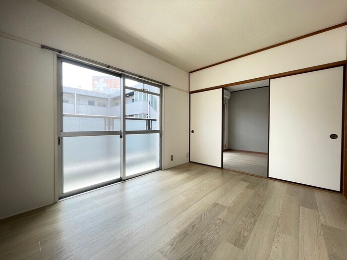 物件内観写真7　(居室)