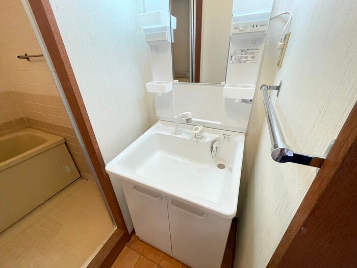 物件内観写真12　(洗面)