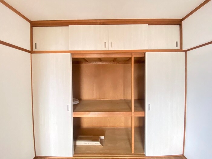 物件内観写真12　(収納)