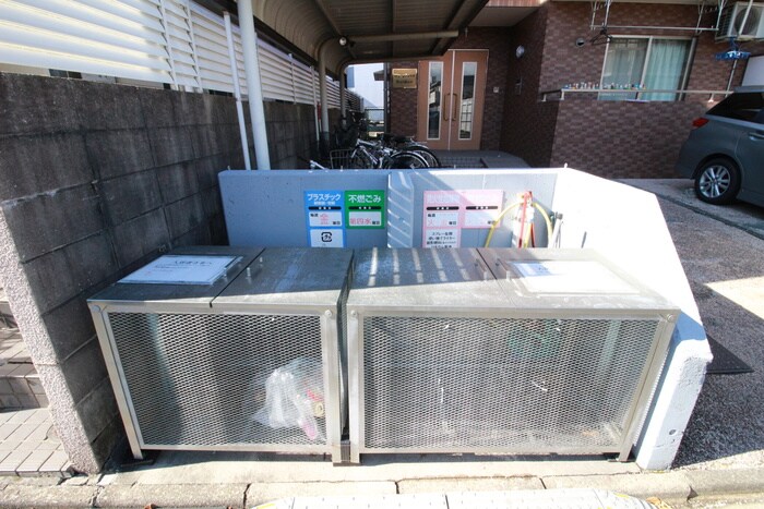 物件外観写真6　(建物設備)