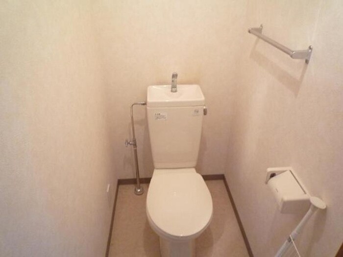 物件内観写真10　(トイレ)