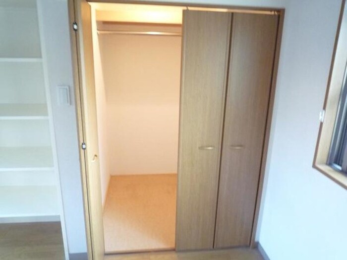 物件内観写真15　(収納)