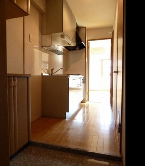 物件内観写真17　(玄関)