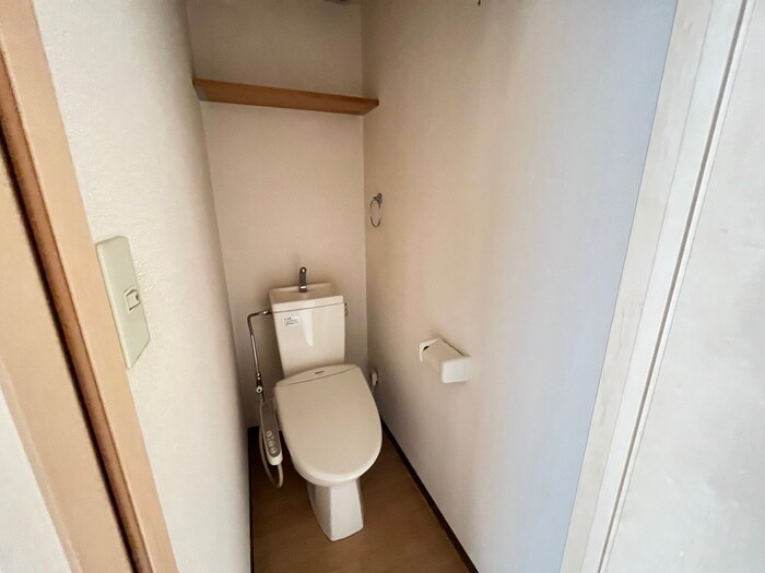 物件内観写真16　(トイレ)