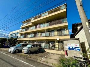 マンション麻美外観写真