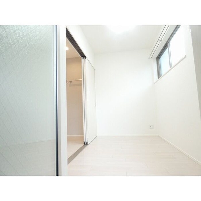 物件内観写真12　(居室)