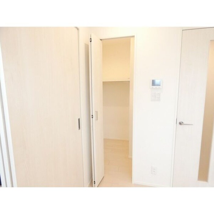 物件内観写真15　(収納)