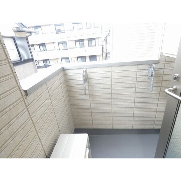 物件内観写真16　(ベランダ・バルコニー)