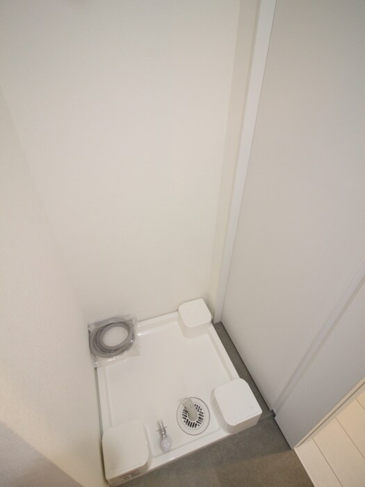 物件内観写真13　(洗濯機置場)