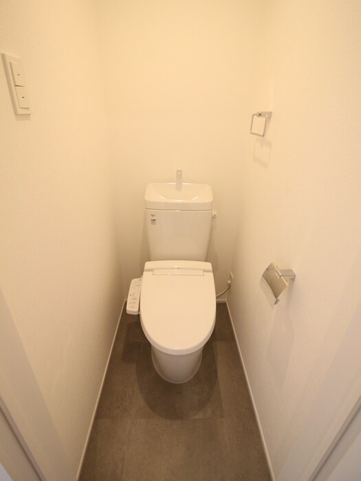物件内観写真14　(トイレ)