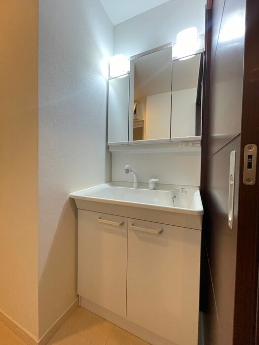 物件内観写真13　(洗面)