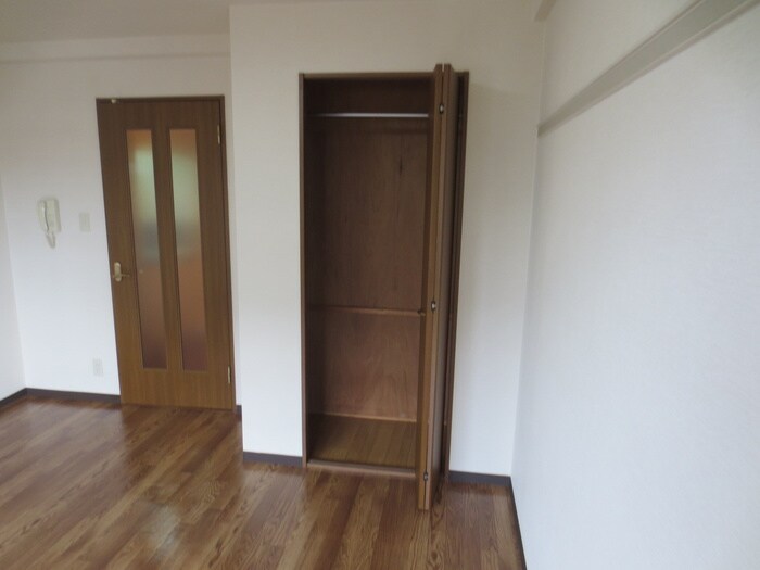 物件内観写真9　(収納)