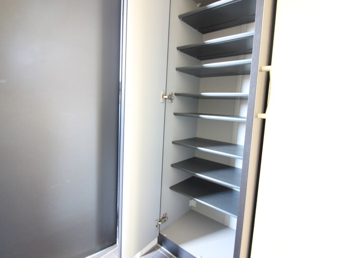 物件内観写真17　(靴箱)