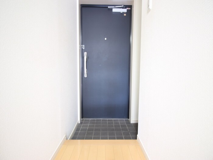 物件内観写真19　(玄関)