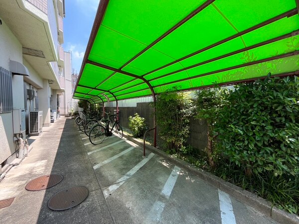 駐輪場