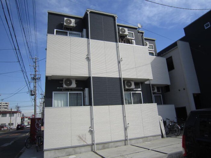 物件外観写真1　(外観写真)